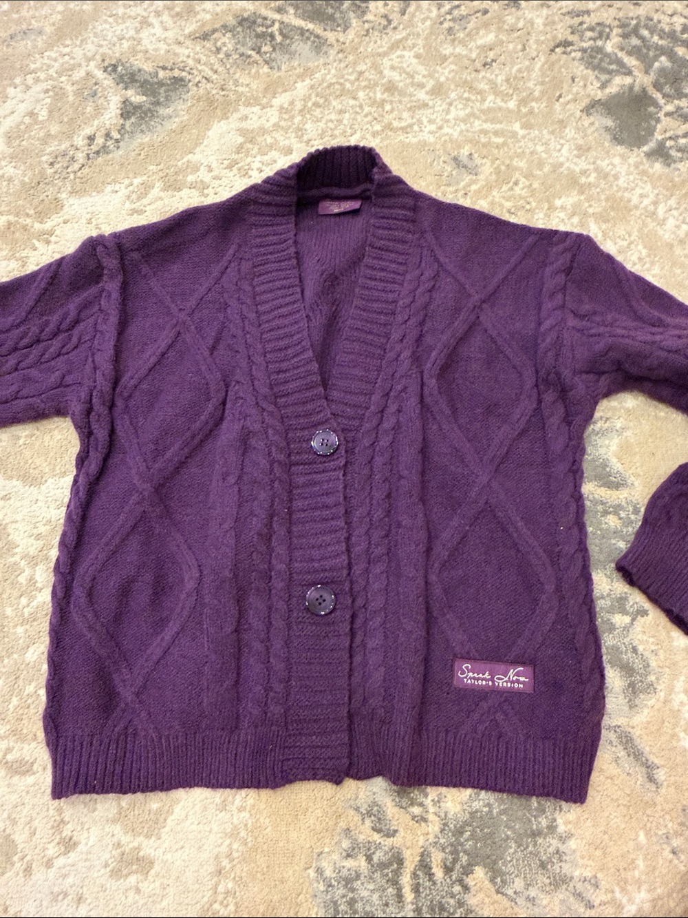 Taylor Swift Speak Now Taylor's Version Purple Cardigan MD/LG
Official Merch V - Picture 5 of 13